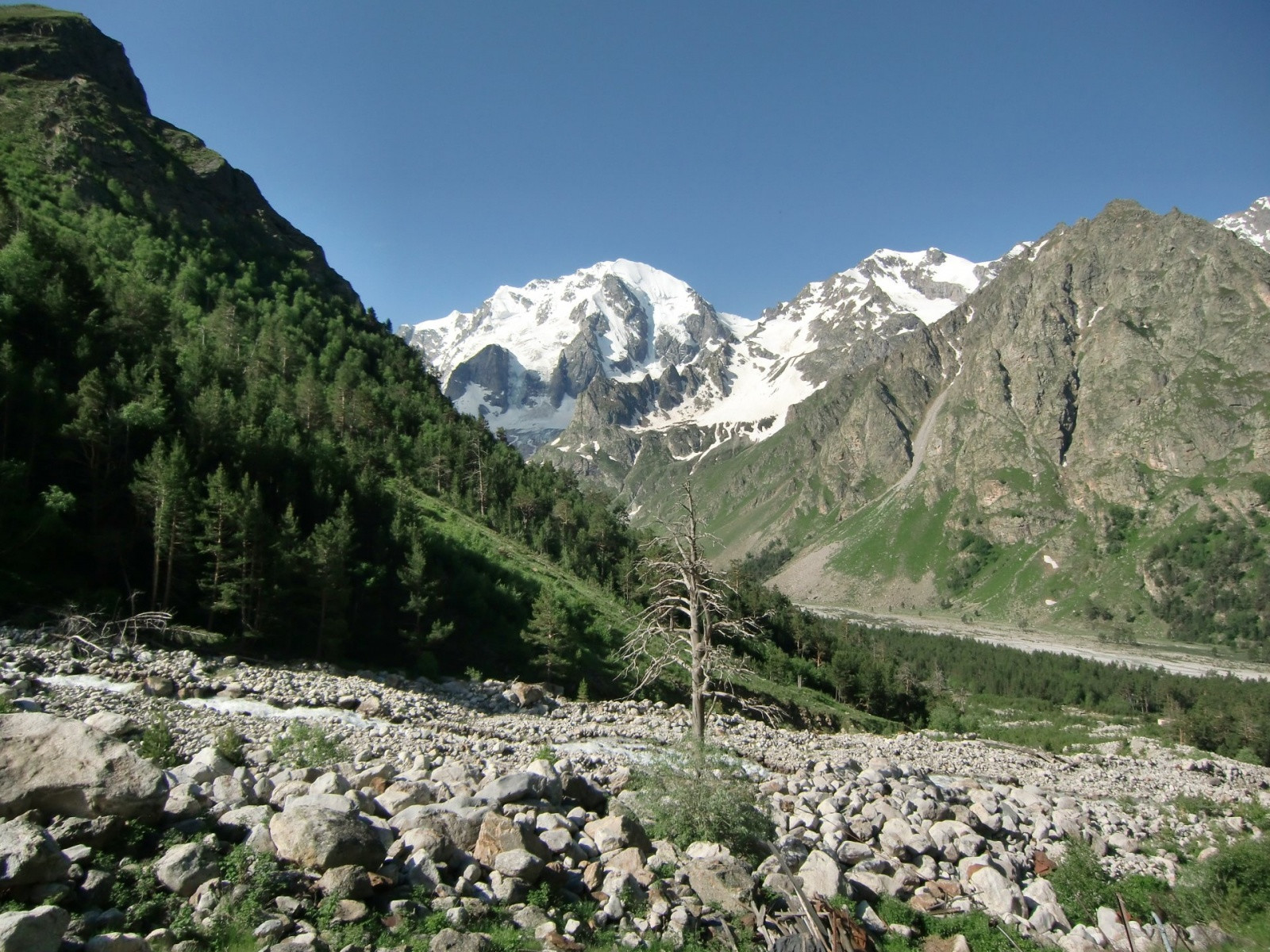 а – фотографии России