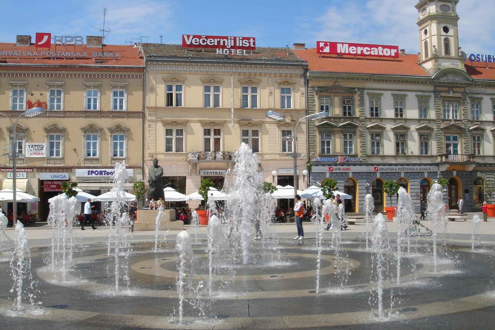 Фонтан в Словонии, Хорватия. Фото 1 – фотографии Хорватии