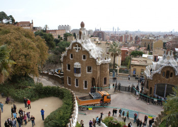 Парк Гуэль (Parque Güell) в городе Барселона – фотографии Испании