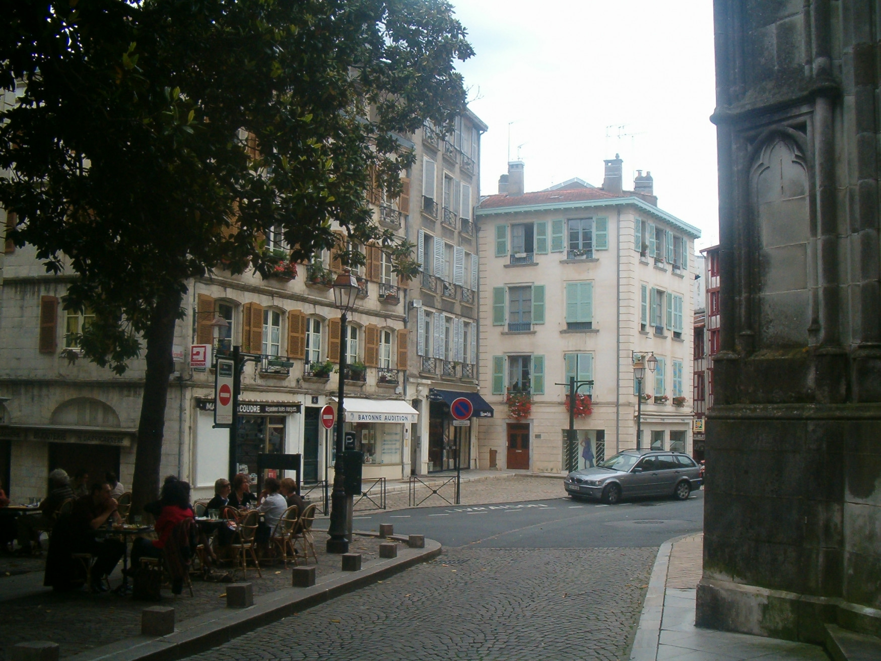 Улица в Байонне, Франция. Фото 7 – фотографии Франции