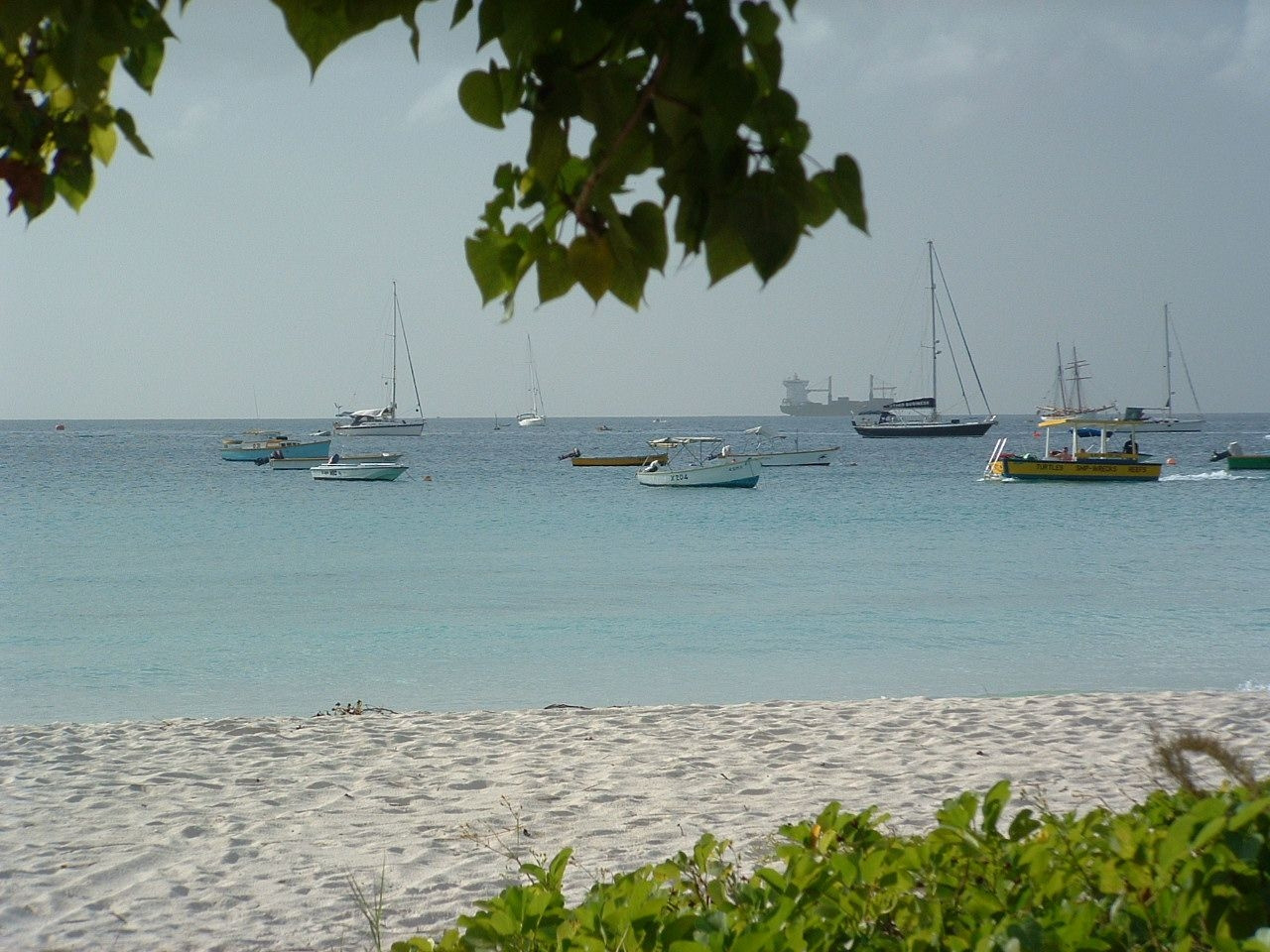 Яхты и катера на Западном побережье, Барбадос. Фото 2 – фотографии Барбадоса
