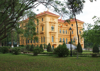 Президентский дворец в городе Ханой – фотографии Вьетнама