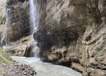 Чегемское ущелье и водопады, июнь 2022 – фотографии России