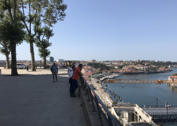 Вид со смотровой площадки монастыря Mosteiro da Serra do Pilar, Порту – фотографии Португалии