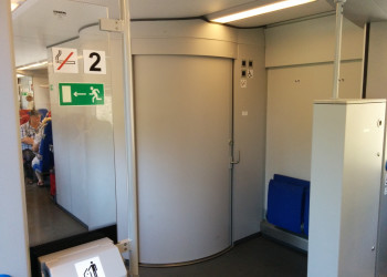 Электричка "Ласточка" ходит из Адлера в Туапсе, туалет – фотографии России