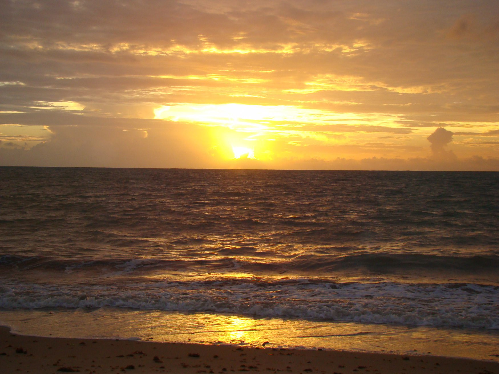 Закат в Жуан-Песоа, Бразилия – фотографии Бразилии