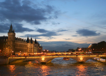 Замок-тюрьма Консьержери, Париж – фотографии Франции