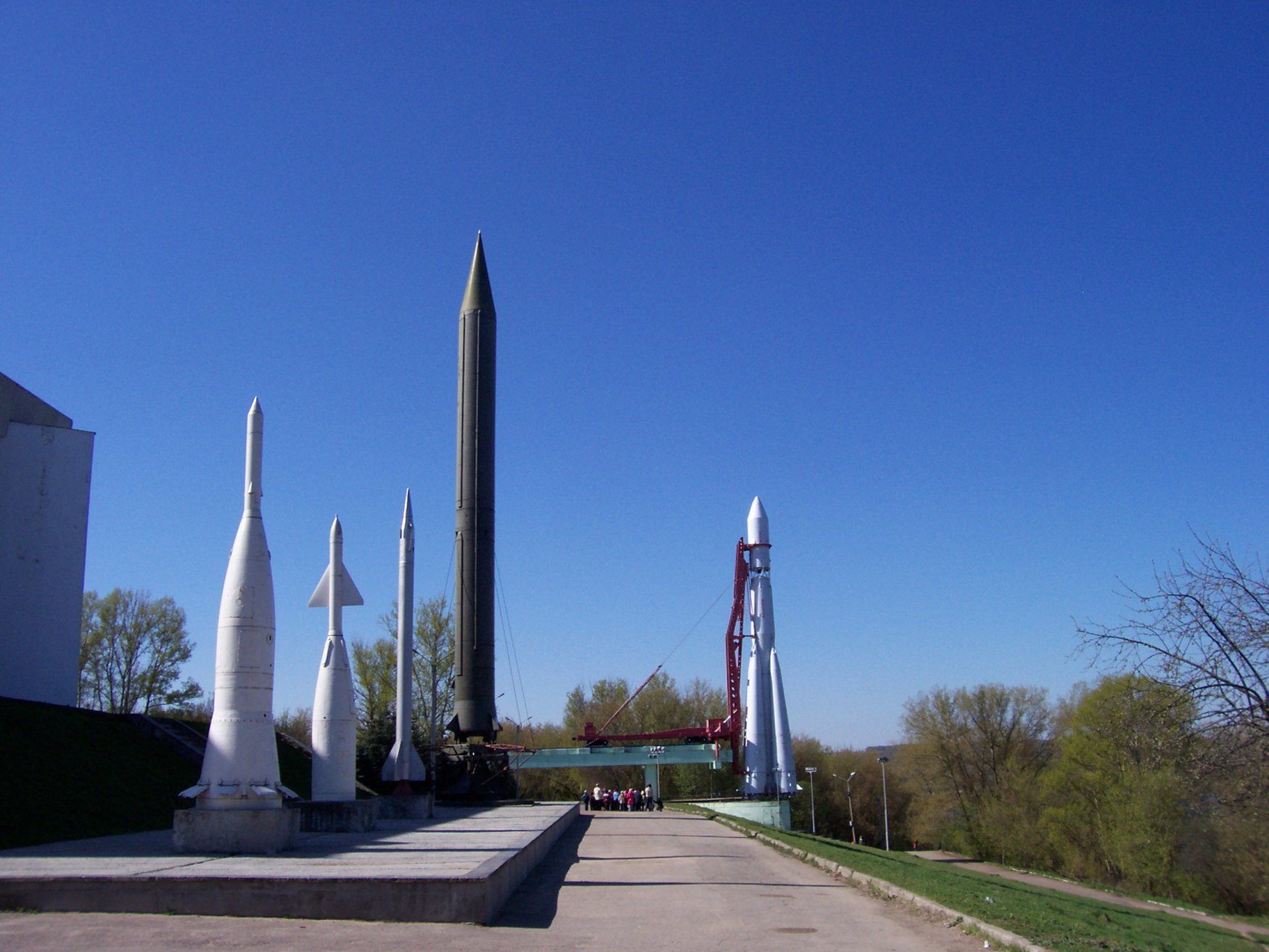 Памятник в Калуге, Россия. Фото 2 – фотографии России