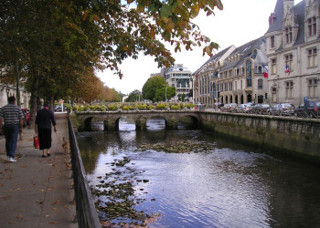 Канал в Кемпере, Франция. Фото 3 – фотографии Франции