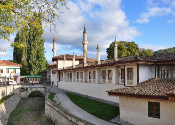 Знаменитый Ханский дворец в Бахчисарае – фотографии России