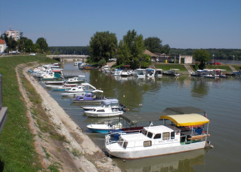 Яхты и катера в Словонии, Хорватия – фотографии Хорватии