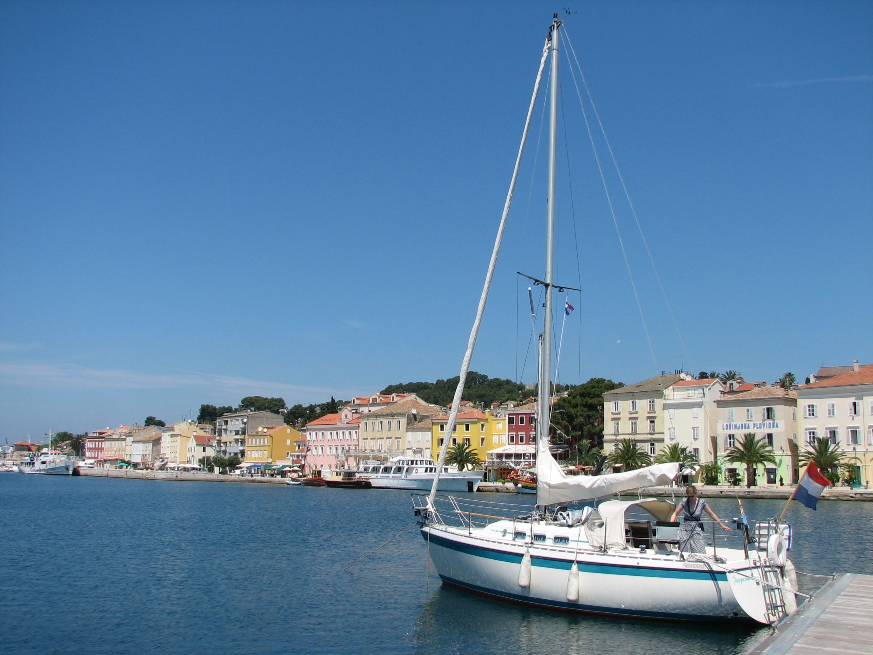 Катер в Мали-Лошинь, Хорватия. Фото 2 – фотографии Хорватии