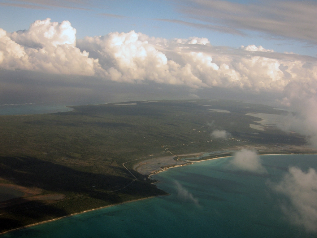 Панорамный вид в Кэт Айленд, Багамские острова – фотографии Багамских островов