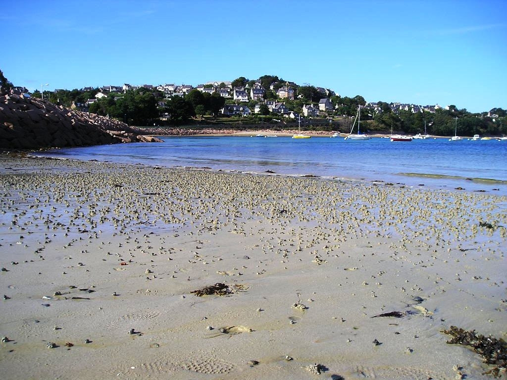 Пляж в Перроз-Гирек, Франция. Фото 5 – фотографии Франции