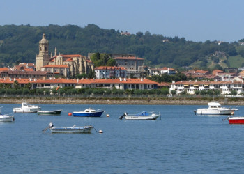 Яхты и катера в Андае, Франция. Фото 2 – фотографии Франции