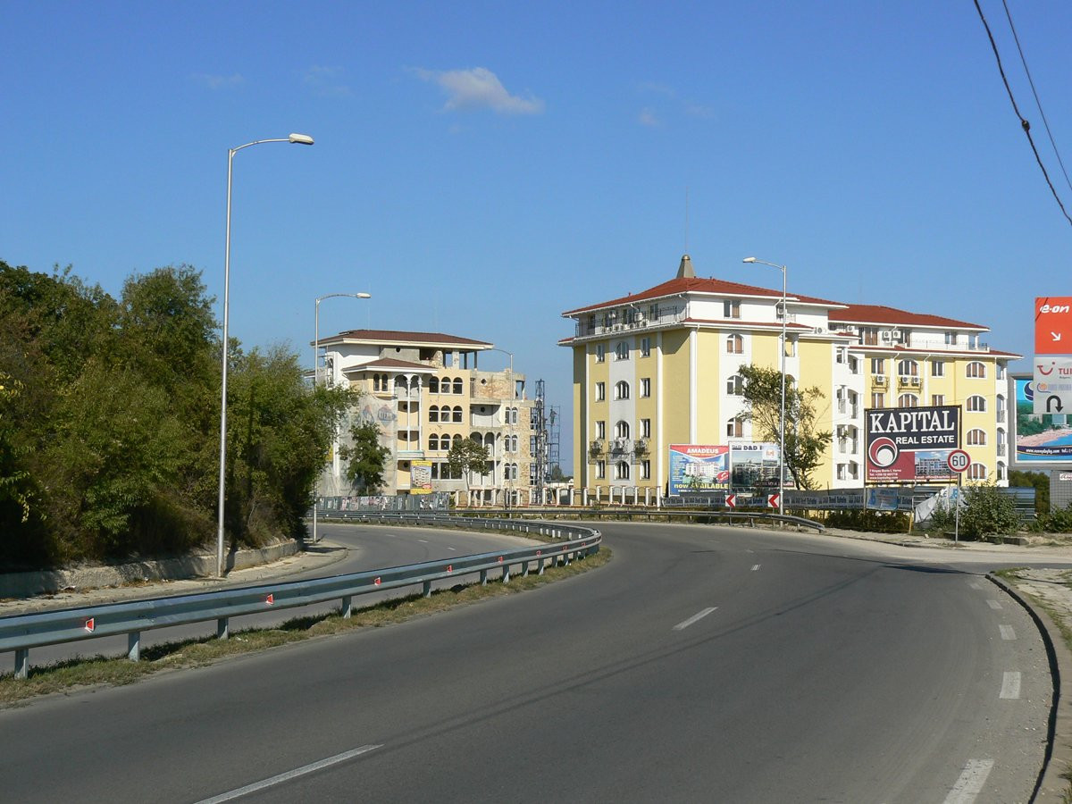 Дорога в Св. Константин и Елена, Болгария – фотографии Болгарии