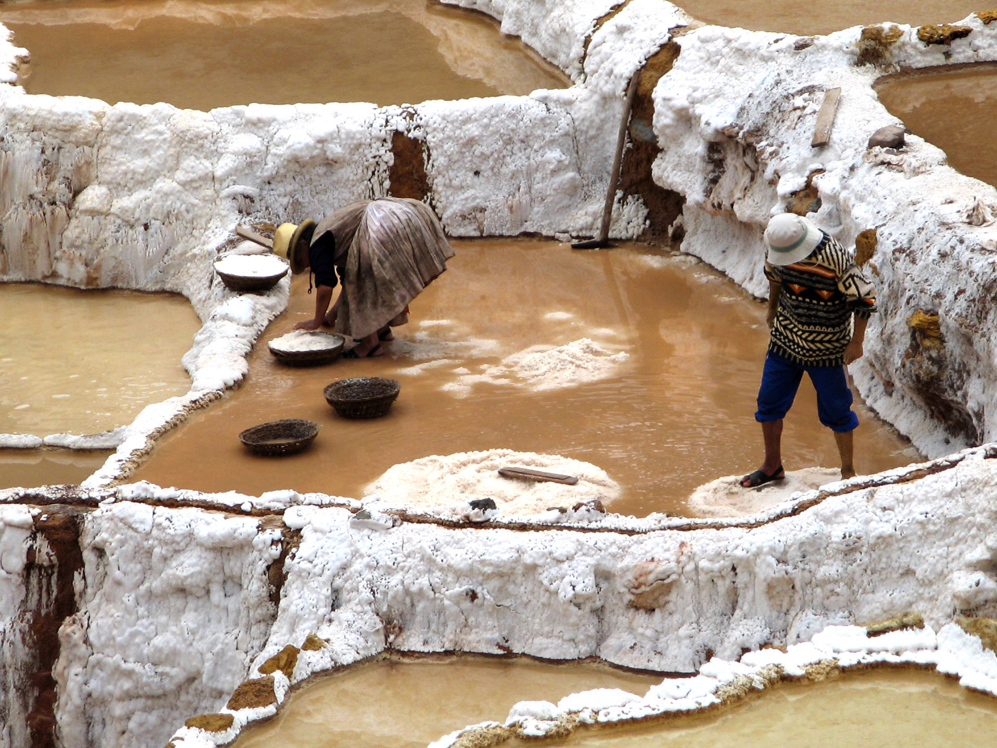 Собираем соль – фотографии Перу