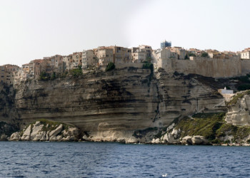 Скала в Бонифачо, Франция. Фото 17 – фотографии Франции