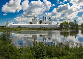 Никитский монастырь – фотографии России