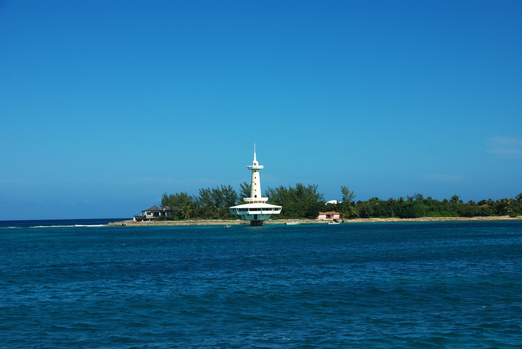 Маяк в Нью-Провиденс, Багамские острова – фотографии Багамских островов