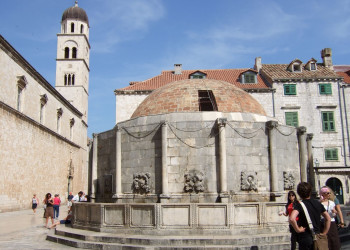 Большой фонтан Онофрио в Дубровике, Хорватия – фотографии Хорватии