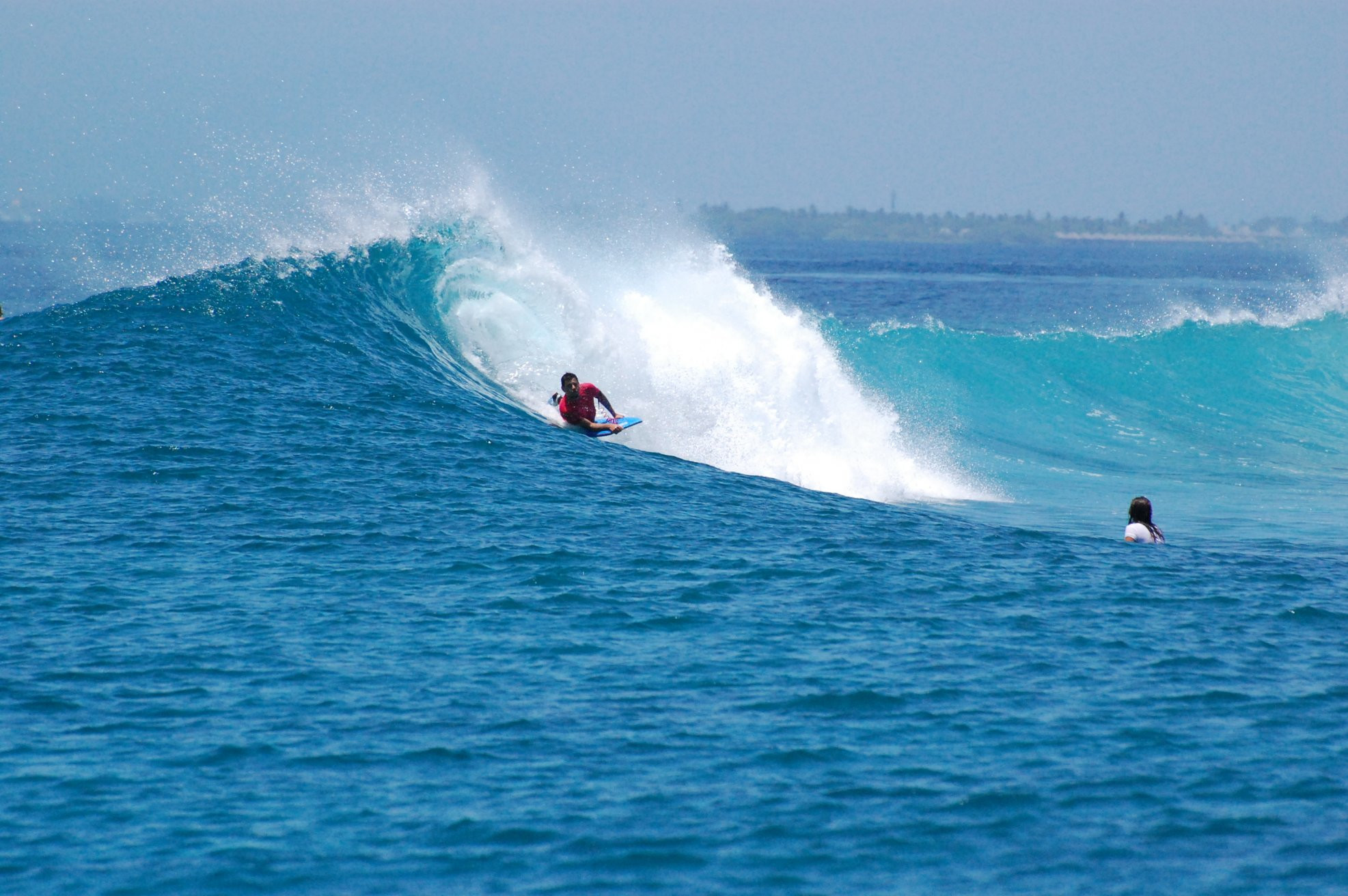 Серфинг в Северный Мале Атолл, Мальдивы. Фото 1 – фотографии Мальдивских островов