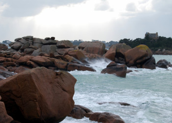 Скалы в Плуманаке, Франция. Фото 2 – фотографии Франции