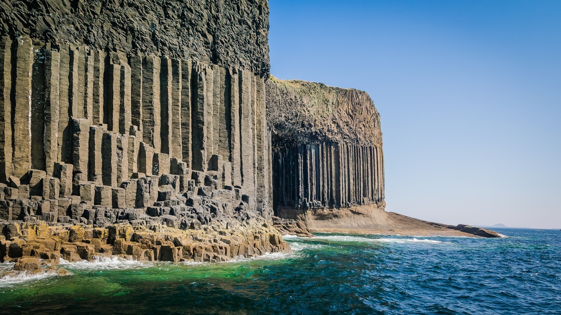 Фингалова пещера (Fingal’s Cave), Шотландия, Великобритания – фотографии Великобритании