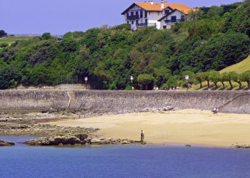 Набережная в Сен-Жан-де-Люз, Франция. Фото 5 – фотографии Франции