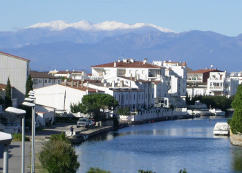 Каналы в испанском городке Эмпуриабрава. Фото 1 – фотографии Испании