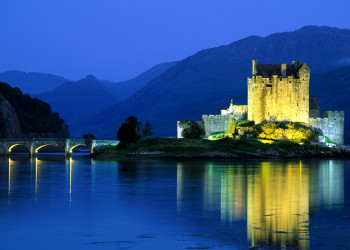 Eilean Donan Castle, Loch Duich, Scotland – фотографии Великобритании
