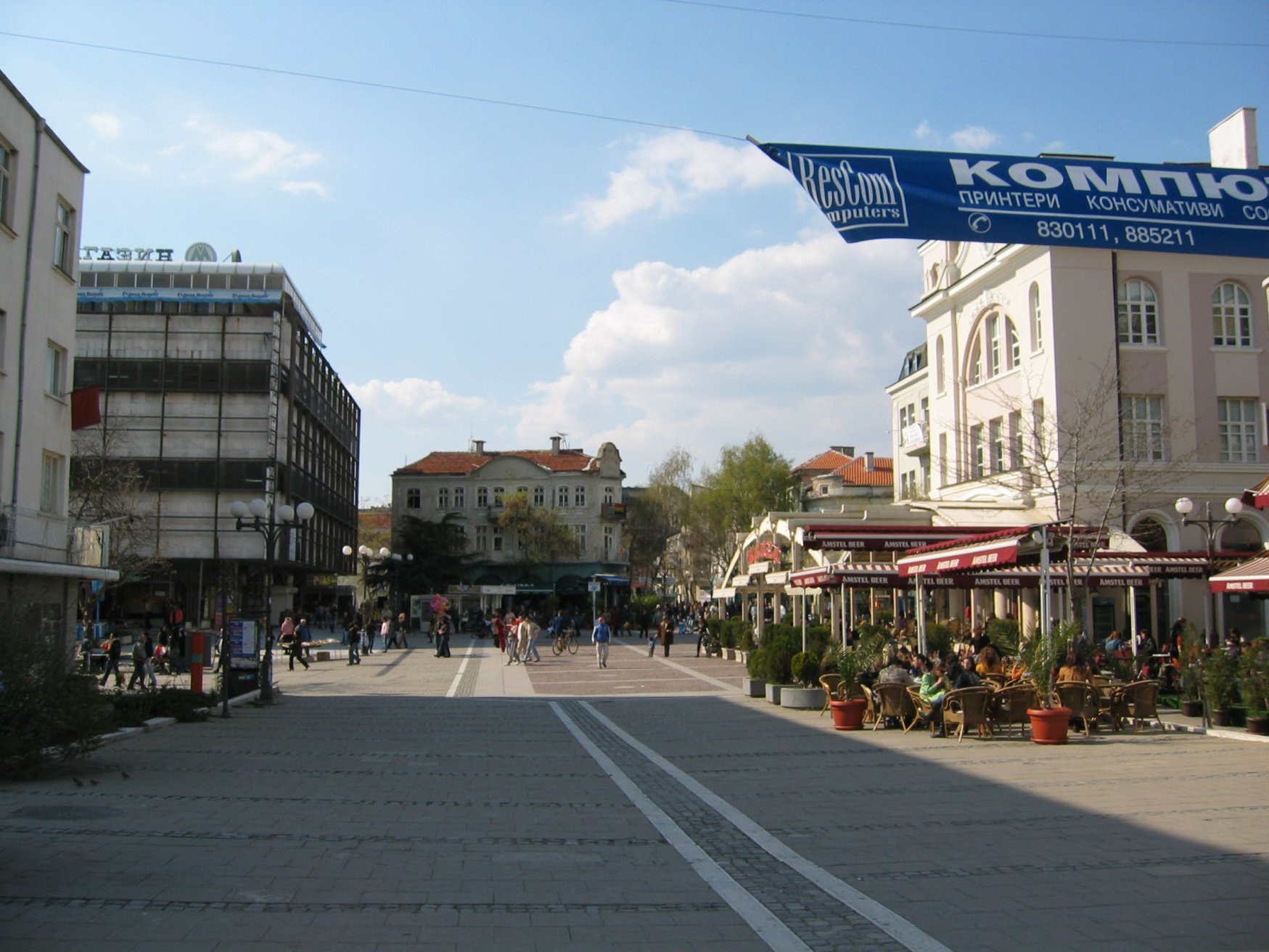 Улица в Благоевграде, Болгария – фотографии Болгарии
