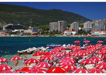 Пляж в Игало, Черногория – фотографии Черногории