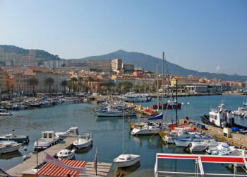 Яхты и катера в Аяччо, Франция. Фото 6 – фотографии Франции