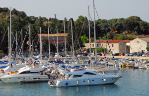 Яхты и катера в Врсаре, Хорватия. Фото 1 – фотографии Хорватии