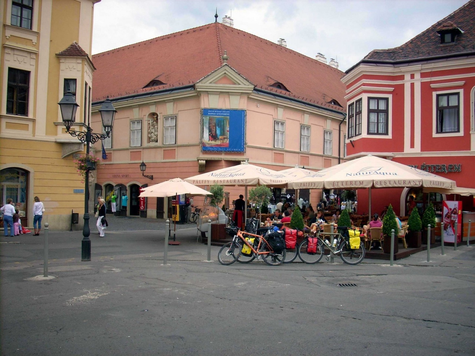 Дьёр (Győr) – город в северо-западной Венгрии – фотографии Венгрии