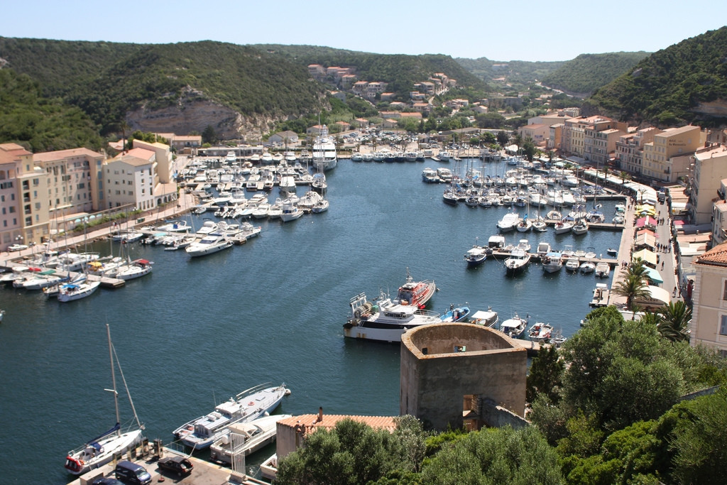 Яхты и катера в Бонифачо, Франция. Фото 3 – фотографии Франции