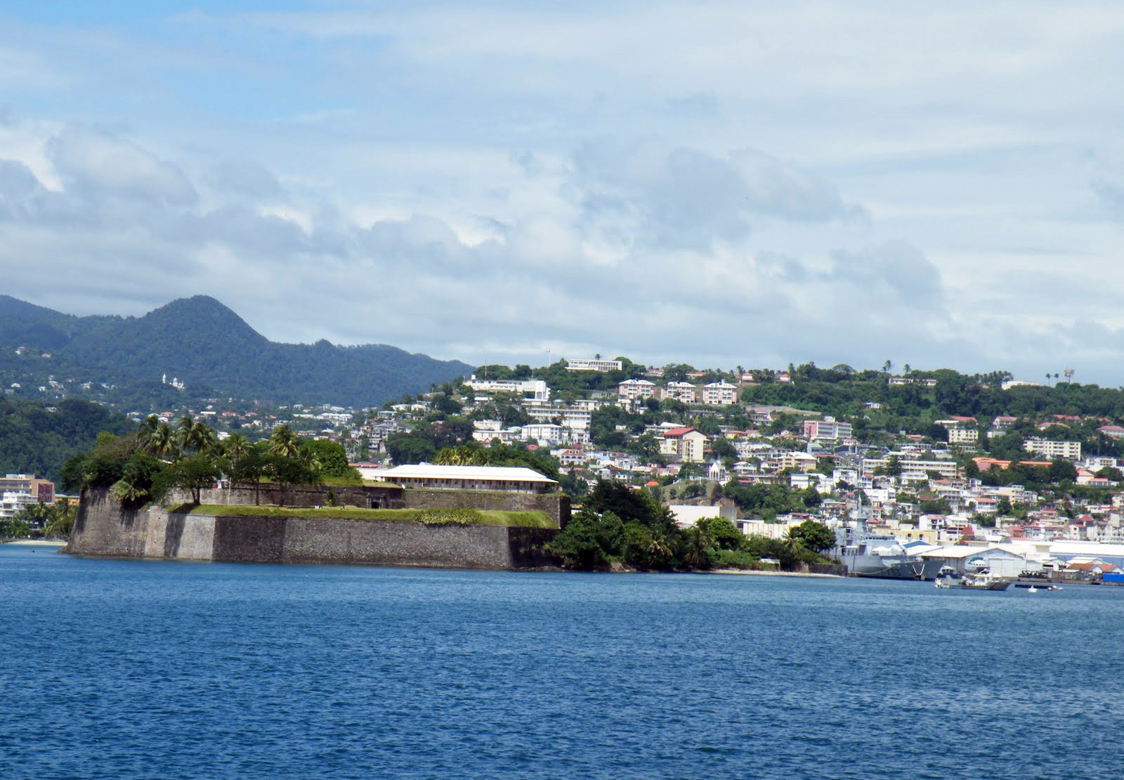 Форт Сен-Луи (Fort Saint-Louis) на Мартинике – фотографии Мартиники