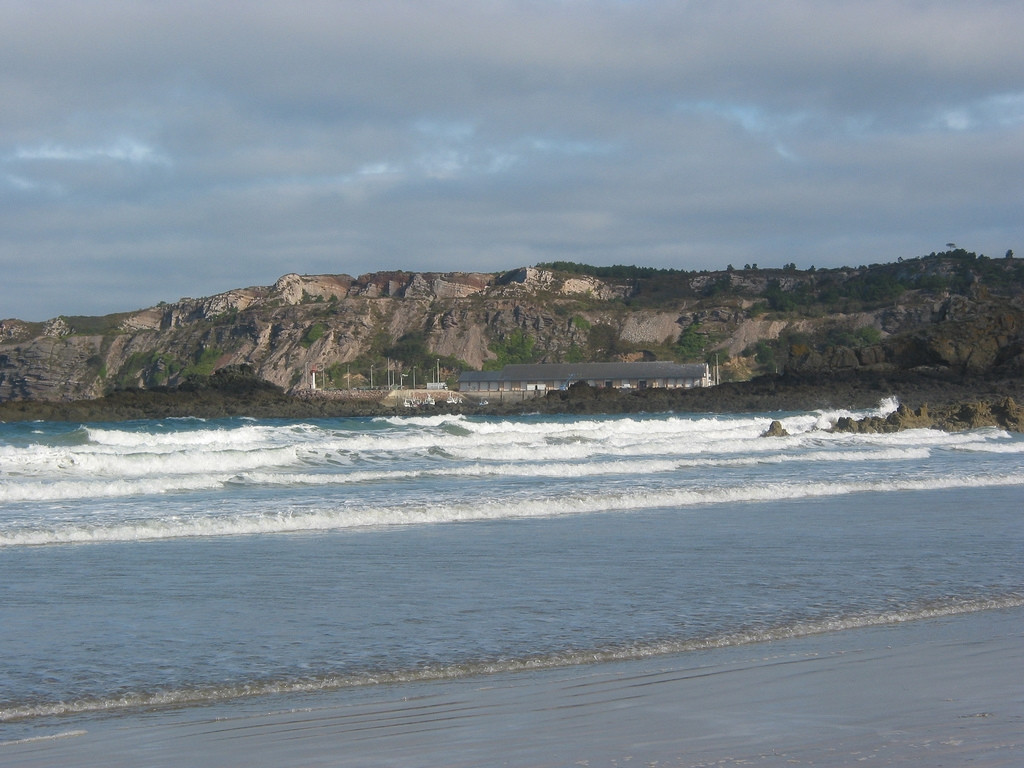 Скалы в Эрки, Франция – фотографии Франции