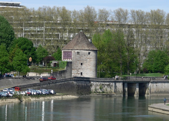 Река в Безансоне, Франция. Фото 5 – фотографии Франции