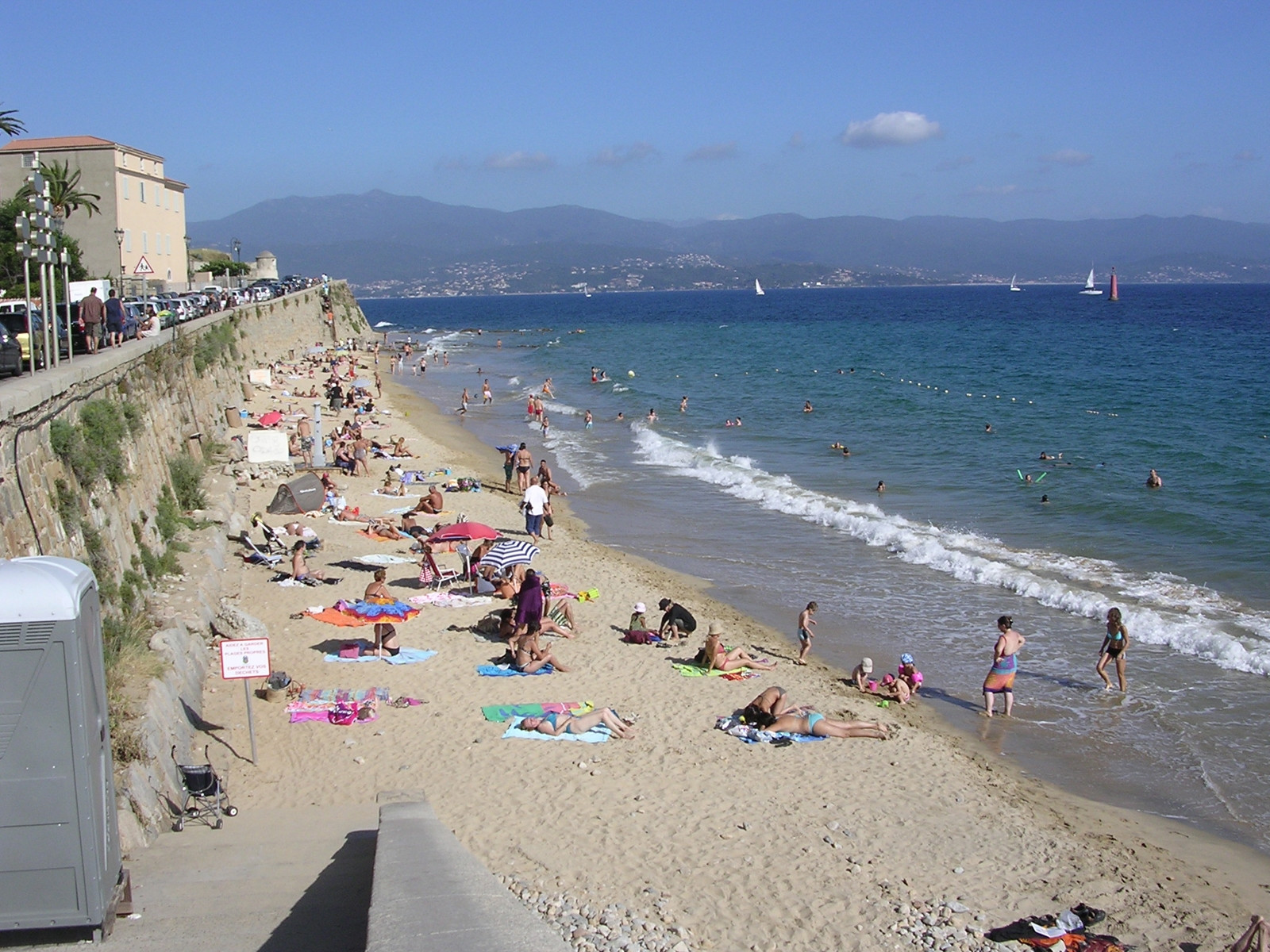 Пляж в Аяччо, Франция. Фото 2 – фотографии Франции