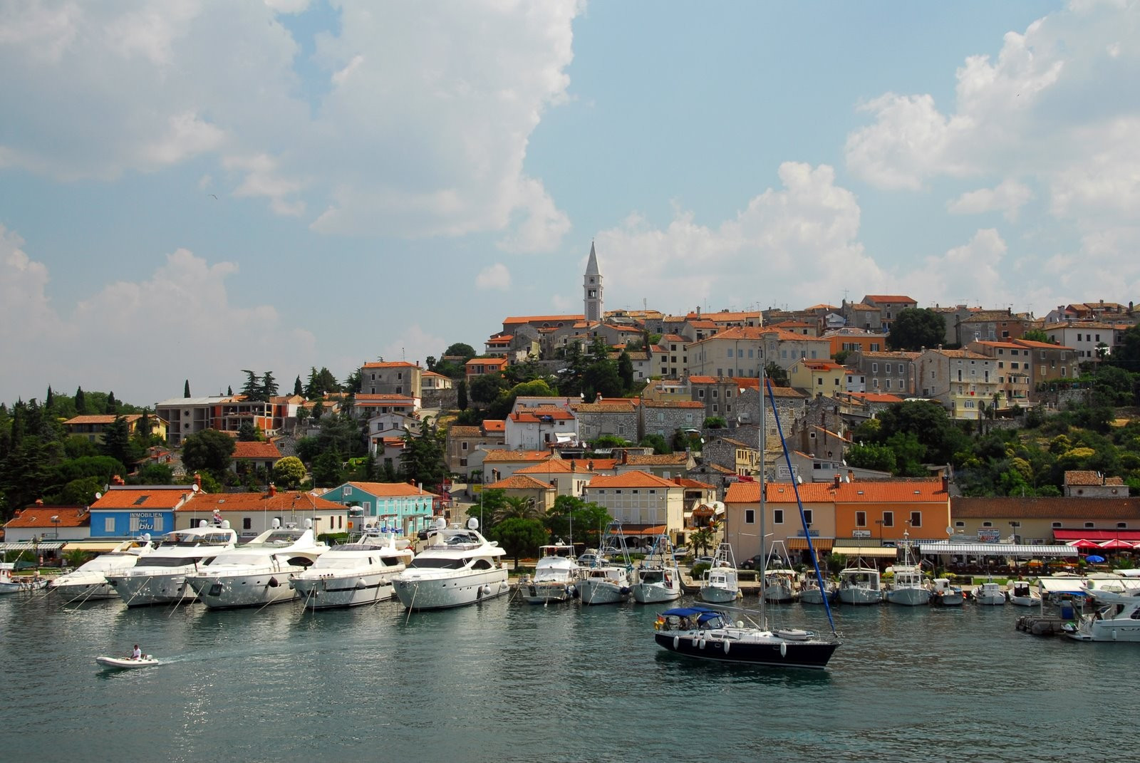 Яхты и катера в Врсаре, Хорватия. Фото 2 – фотографии Хорватии