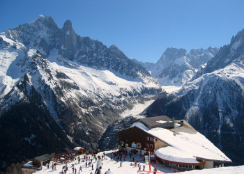 Горнолыжная база в Ла-Флежер, Франция. Фото 1 – фотографии Франции