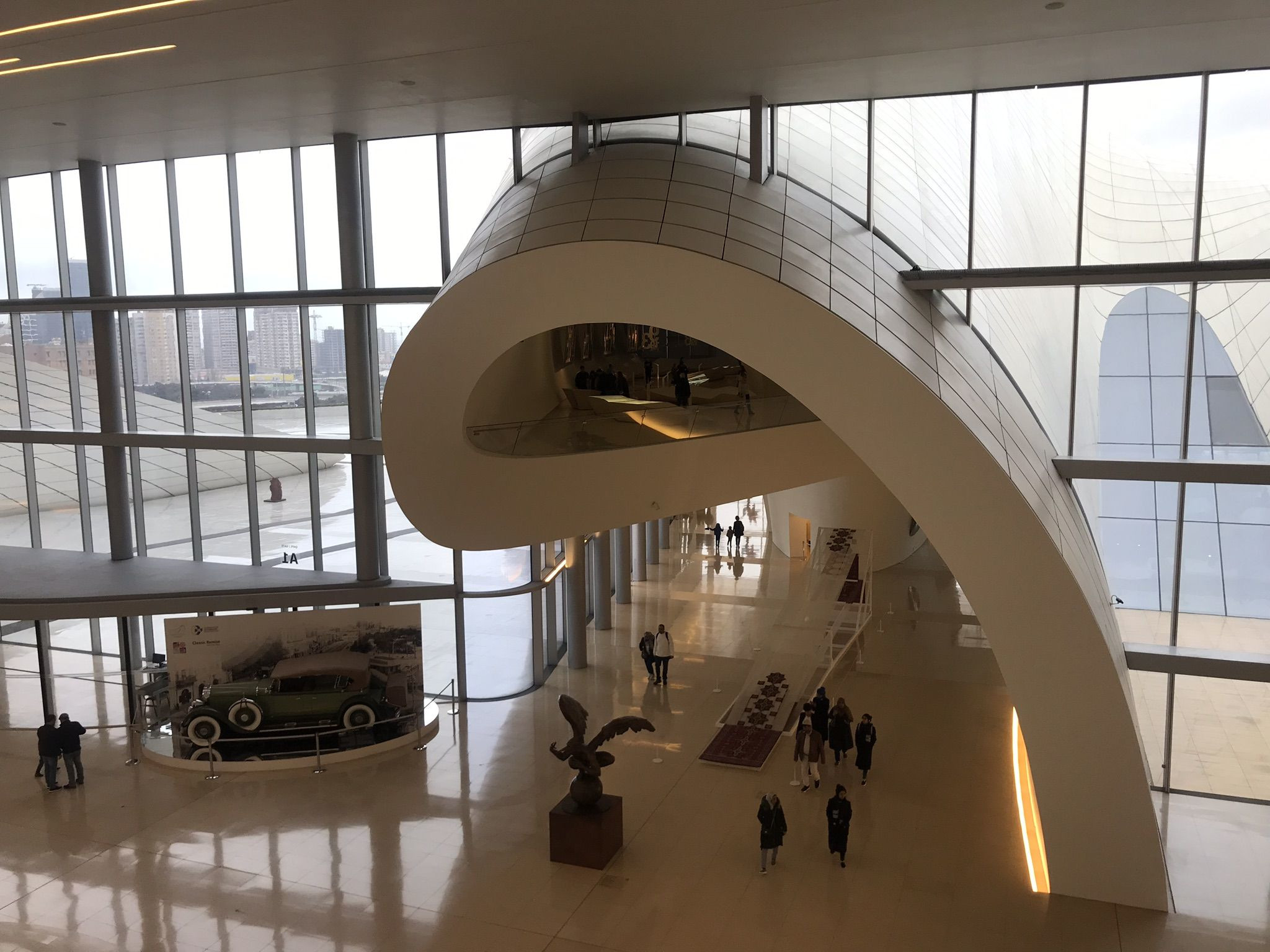 Прогулка по центру Гейдара Алиева, Баку, Азербайджан – фотографии Азербайджана