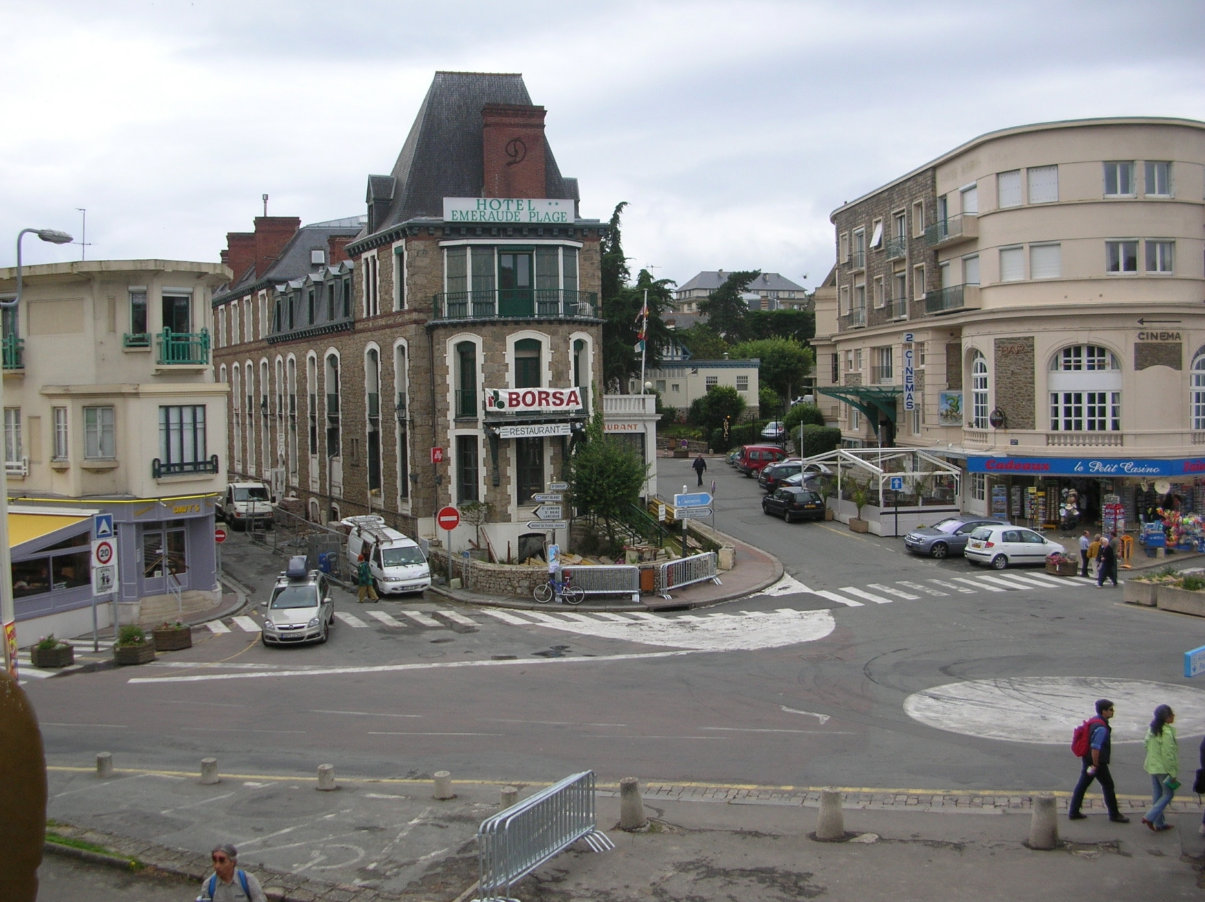 Дома в Динарде, Франция. Фото 1 – фотографии Франции