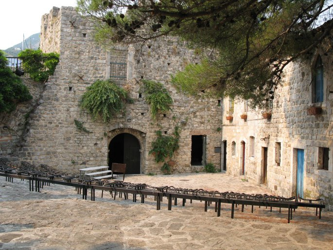 Дома в Бар, Черногория. Фото 15 – фотографии Черногории