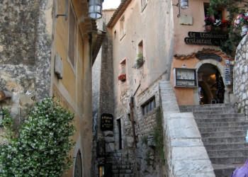 Дома в Эз, Франция. Фото 14 – фотографии Франции