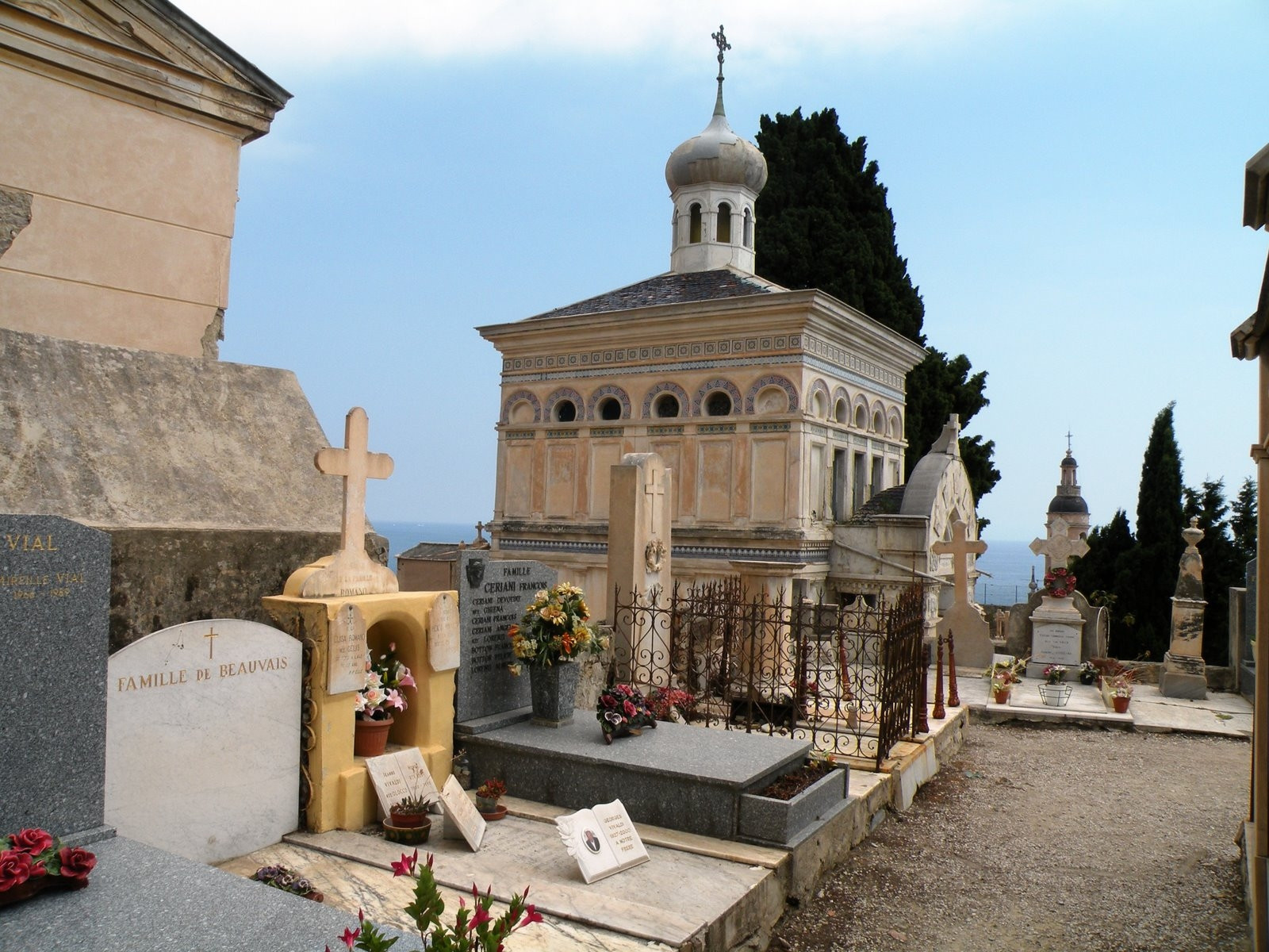 Кладбище в Ментоне, Франция. Фото 1 – фотографии Франции