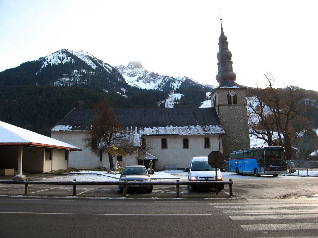 Церковь в Ла-Шапель-д'Абонданс, Франция – фотографии Франции