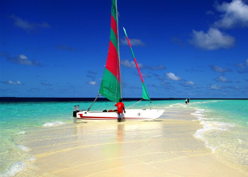 Парусник в Фаафу Атолл, Мальдивы – фотографии Мальдивских островов